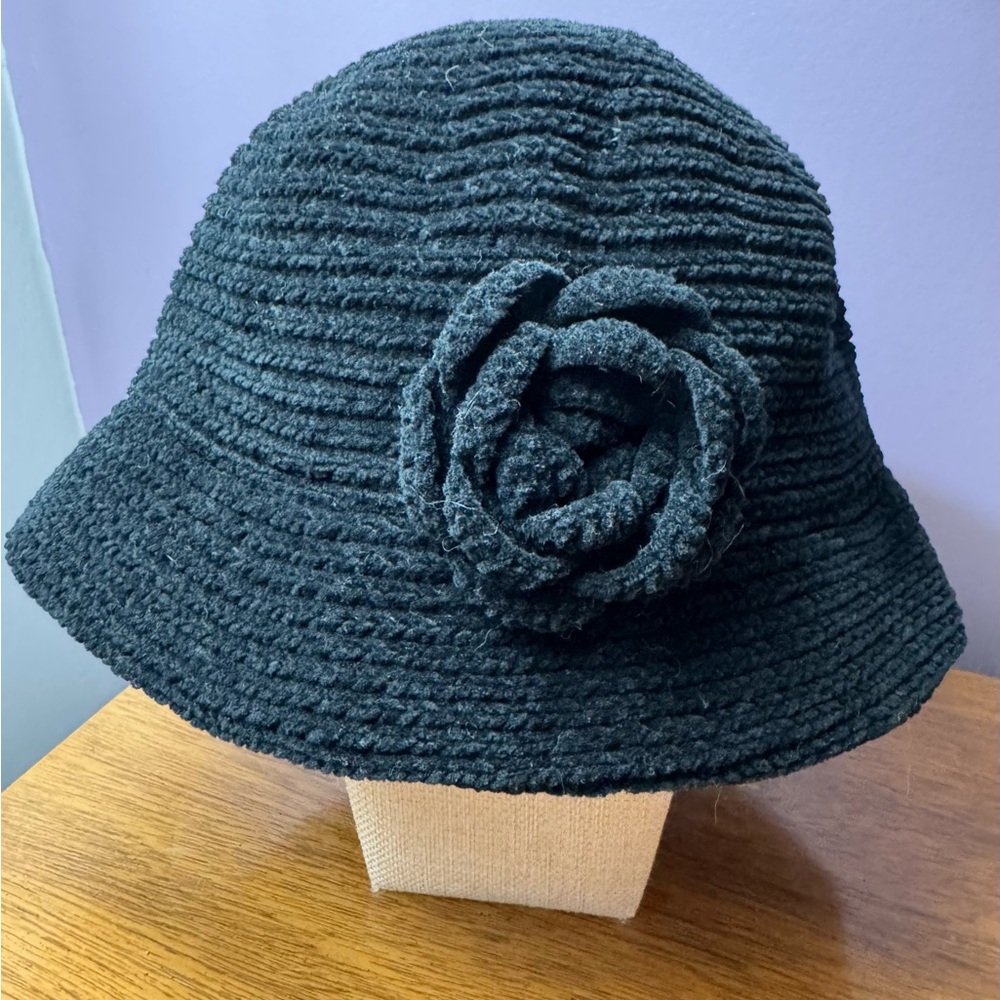 Ann Taylor Black Bucket Hat with Rosette Detail - Picture 3 of 15